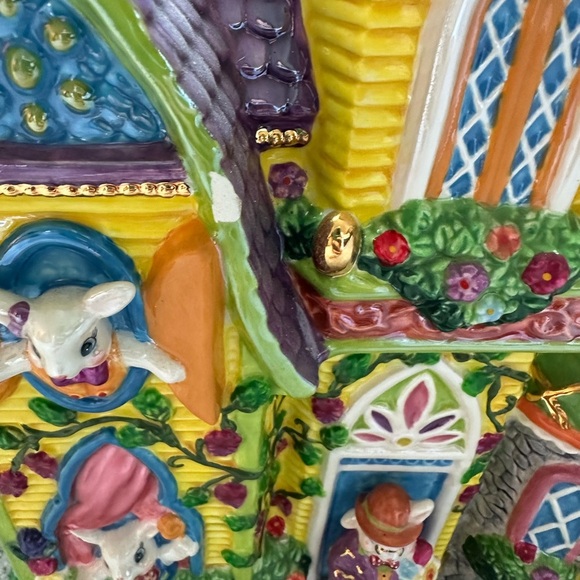 Rare Retired Christopher
Radko Easter Bunny Rabbit Centerpiece Cookie Jar VTG - Picture 5 of 11